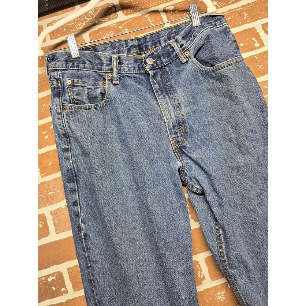 Levis Jeans Mens 34x30 Blue 550‎ Relaxed Dark Wash Denim Accual Sz 33x28 READ!!